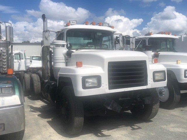 90s Mack Rd 1999 Mack RD | Tom's Truck Sales
